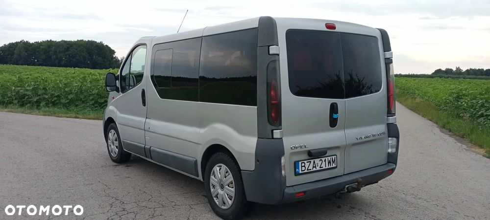 Opel Vivaro - 4