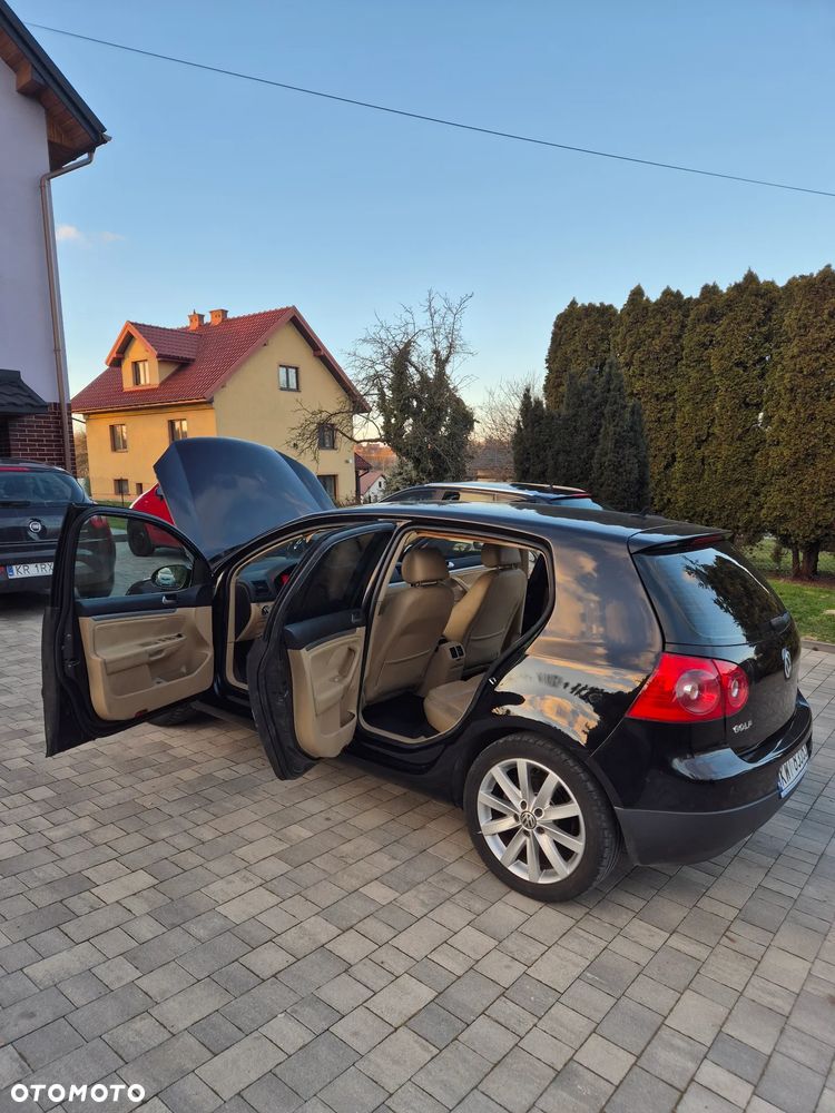 Volkswagen Golf 1.9 TDI Sportline - 1