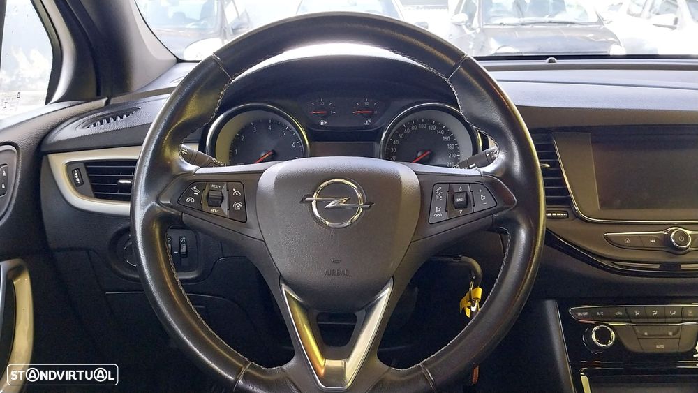 Opel Astra 1.2 T GS Line S/S - 18