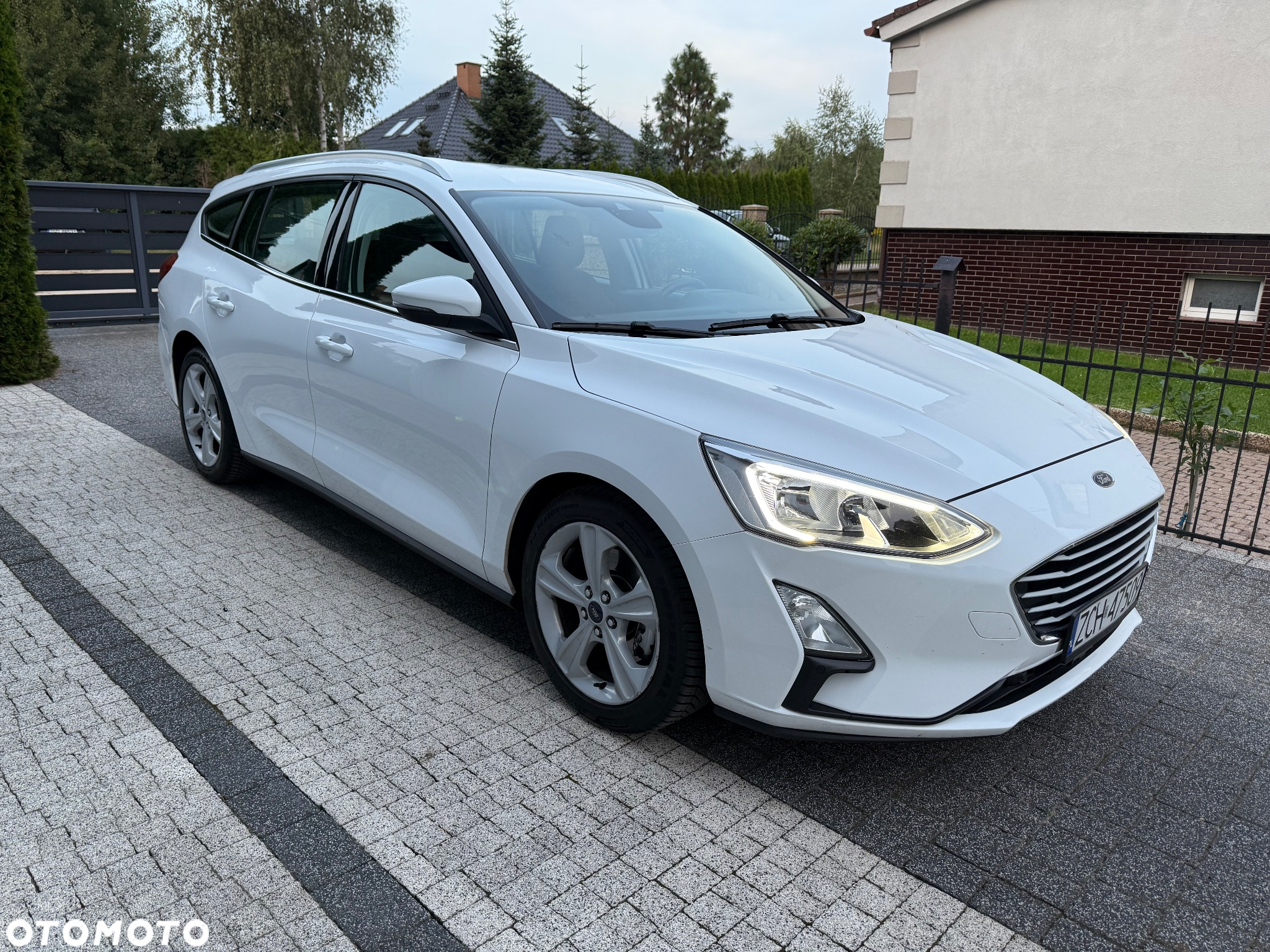 Ford Focus Turnier 1.5 EcoBlue Start-Stopp-System TREND - 29