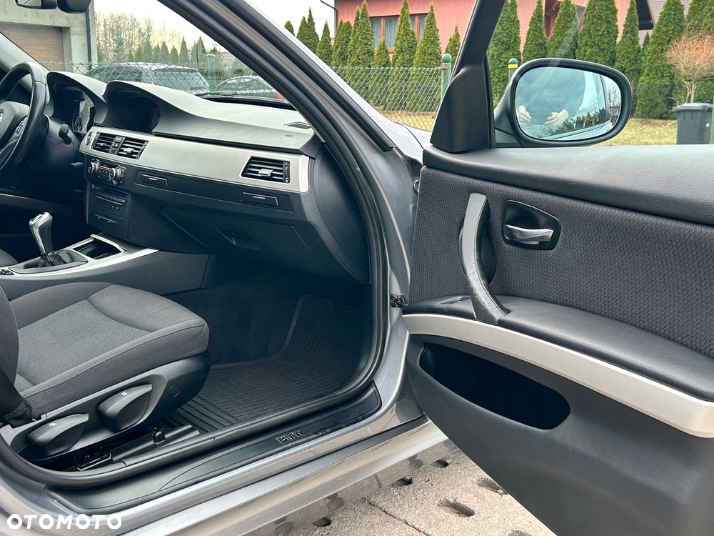 BMW Seria 3 316d Advantage - 29