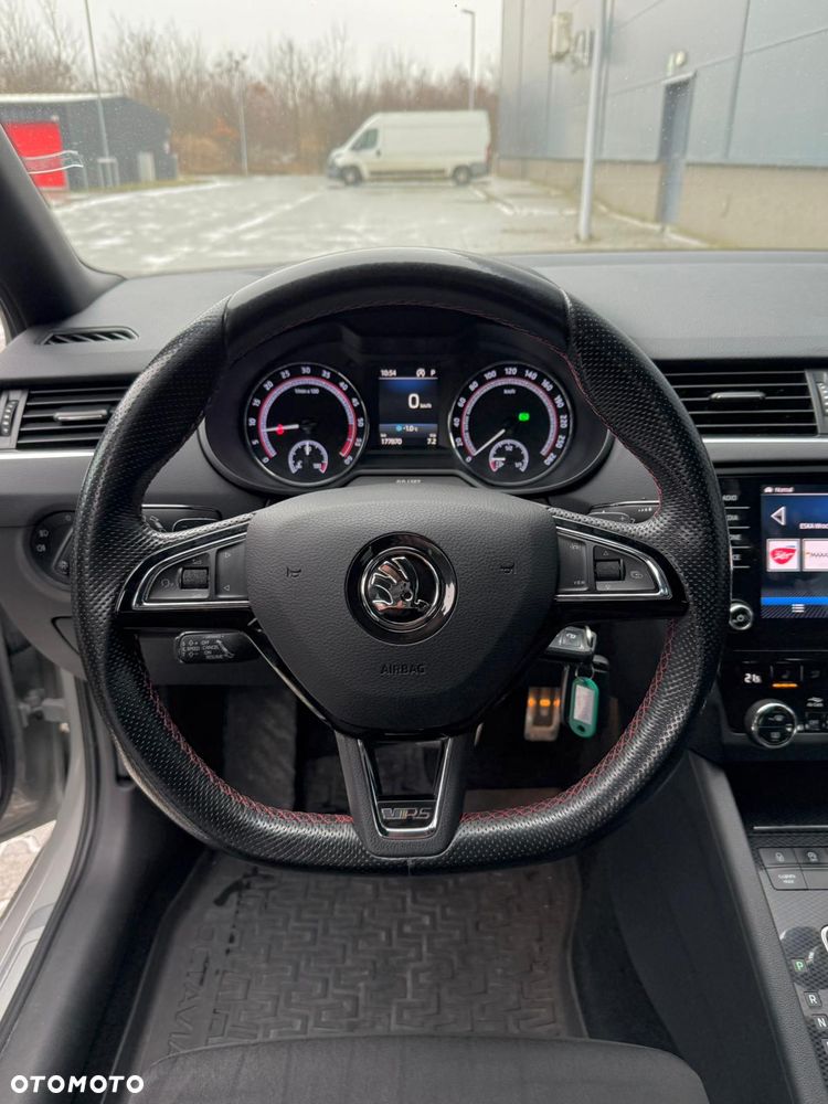 Skoda Octavia 2.0 TDI RS DSG - 12