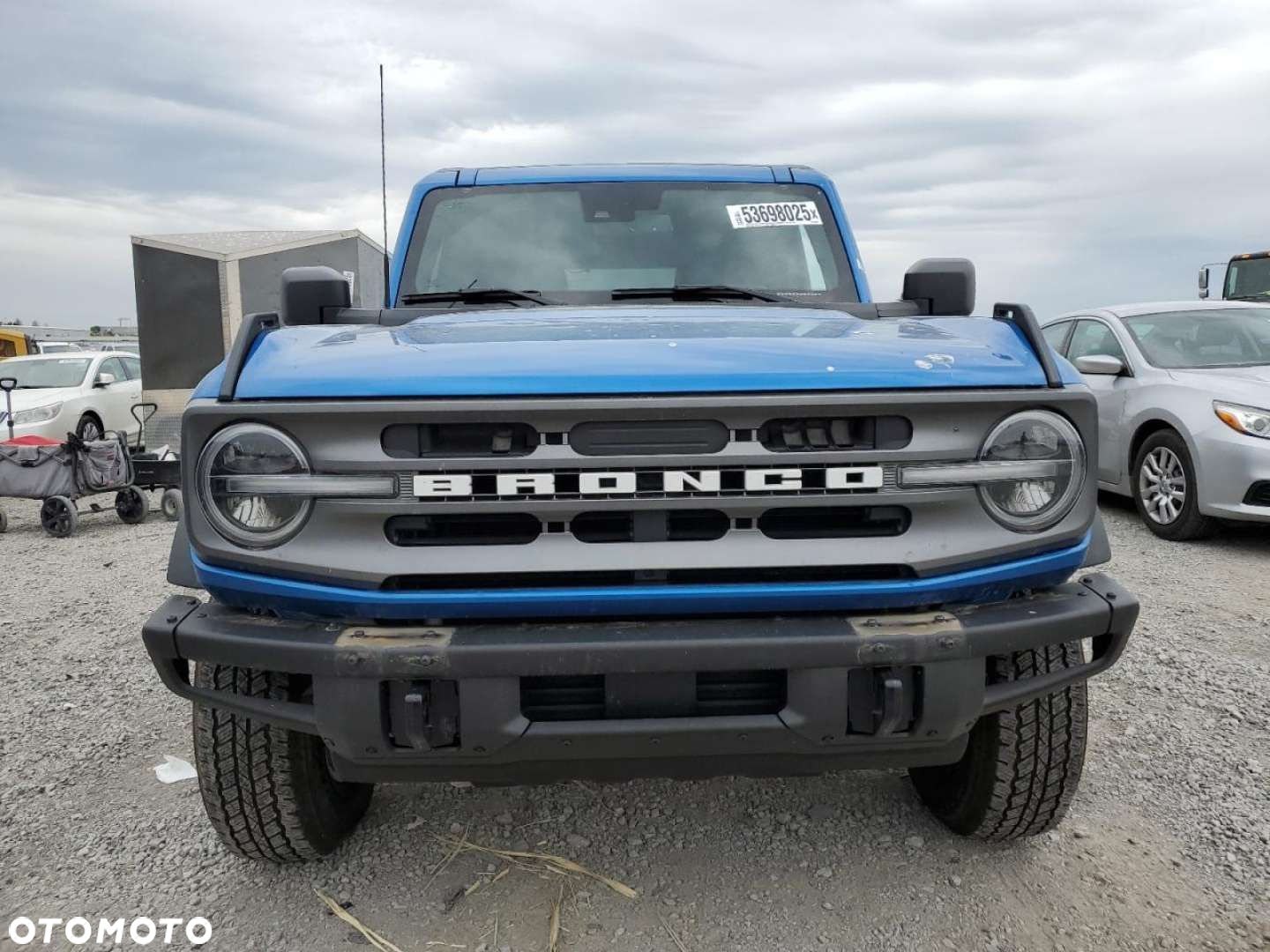 Ford Bronco - 6