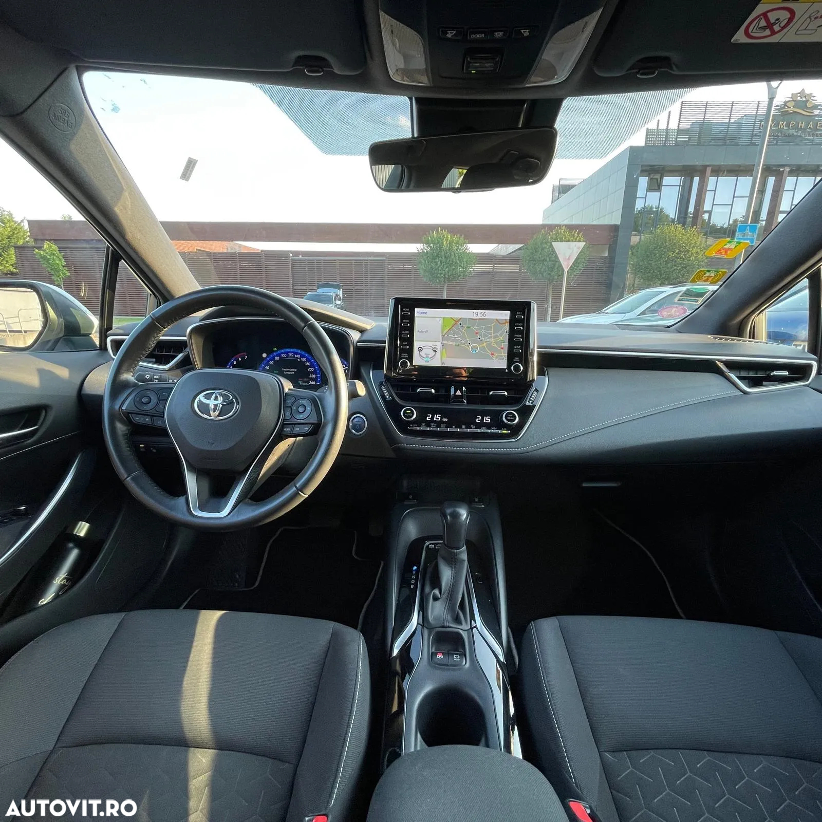 Toyota Corolla 1.8 HSD Dynamic - 3