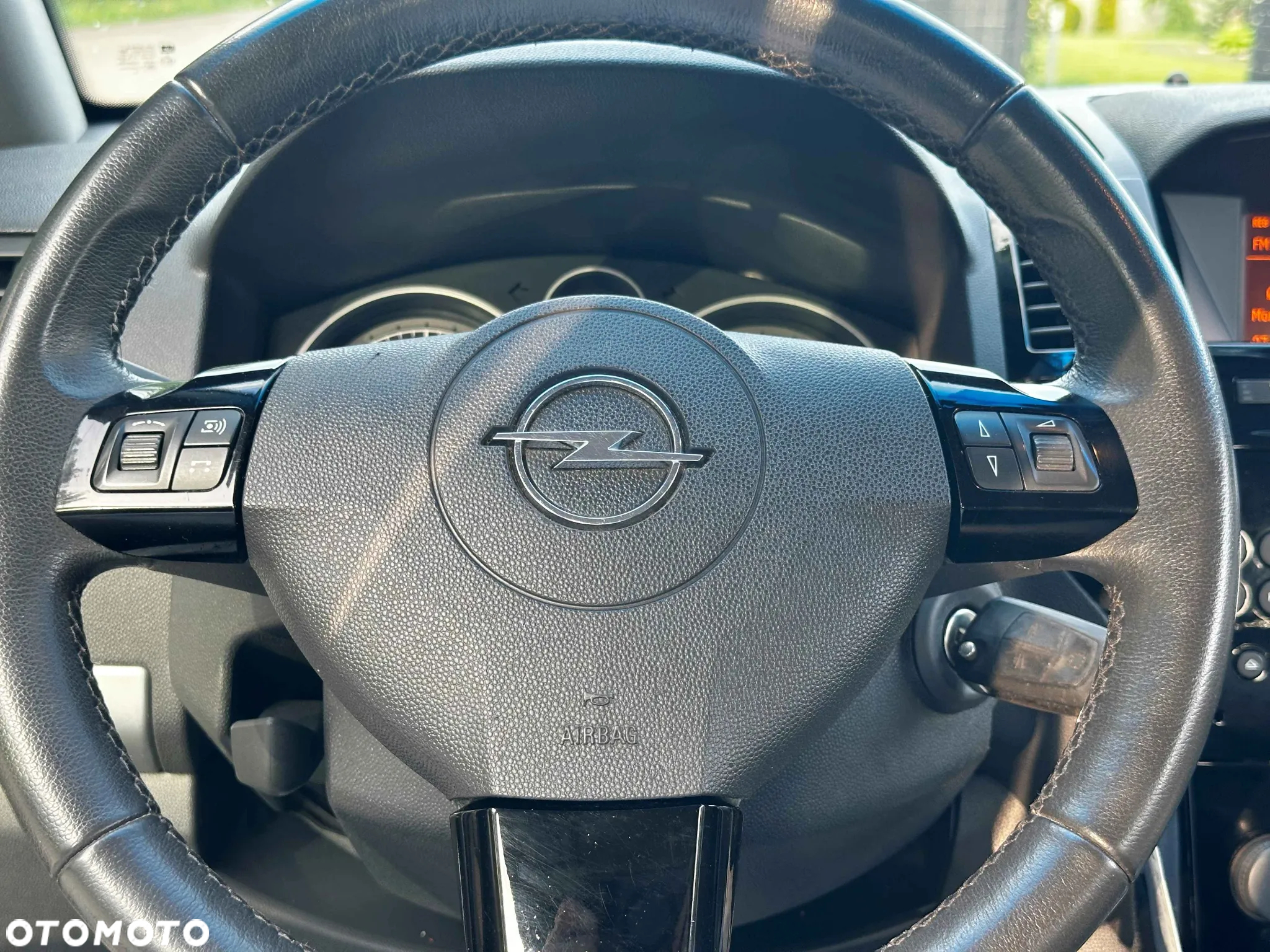 Opel Zafira 1.8 Cosmo EU5 - 25