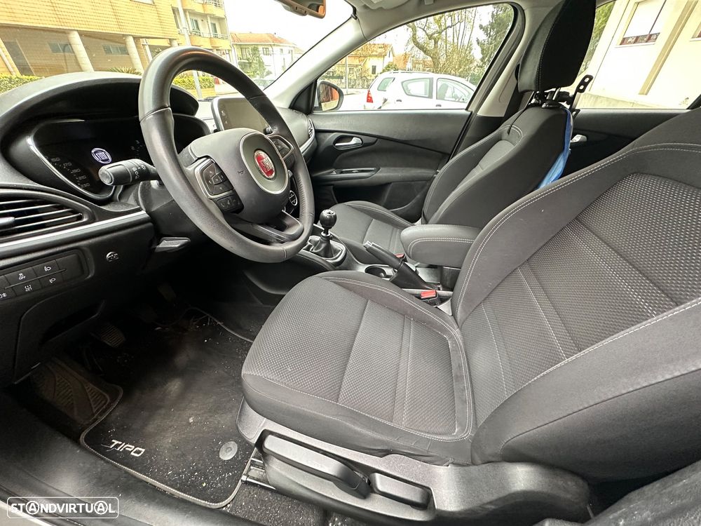 Fiat Tipo Station Wagon 1.6 M-Jet Lounge JLL17 - 9