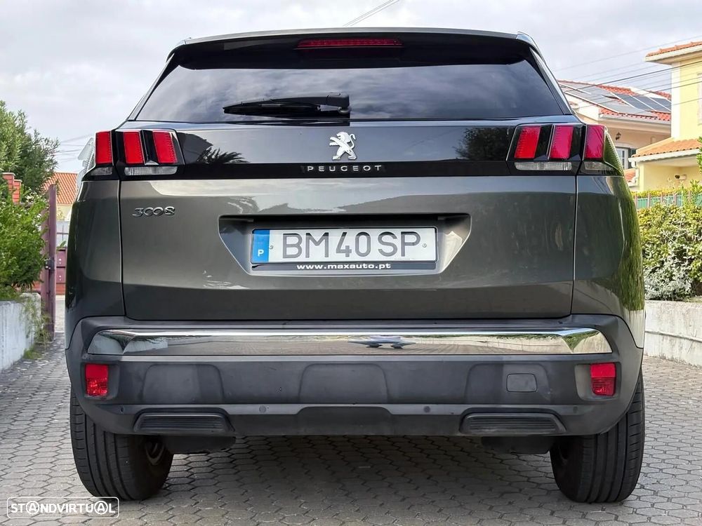 Peugeot 3008 1.2 PureTech Allure EAT8 - 22
