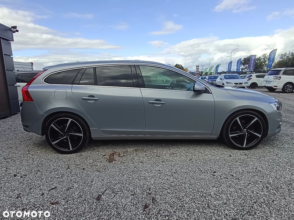 Volvo V60 D4 Geartronic RDesign - 10