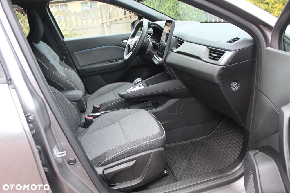 Renault Captur - 23