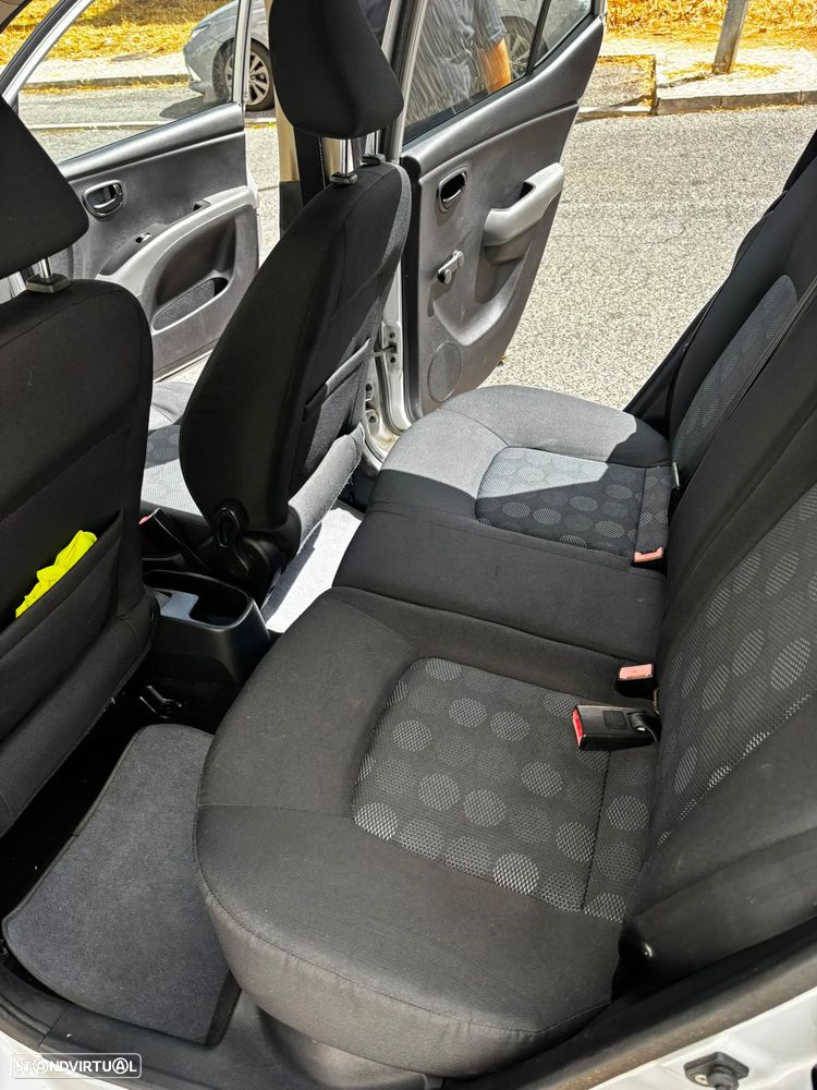 Hyundai i10 1.1 CRDi VGT Comfort - 11