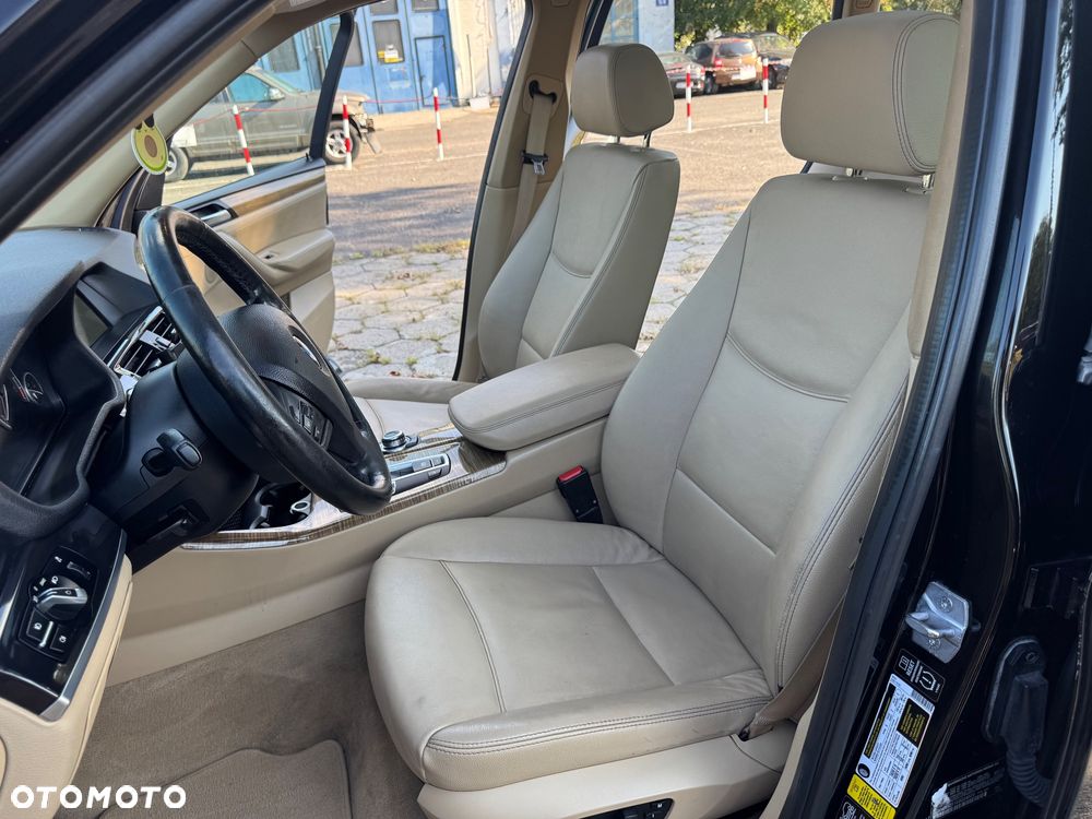 BMW X3 xDrive28i - 36