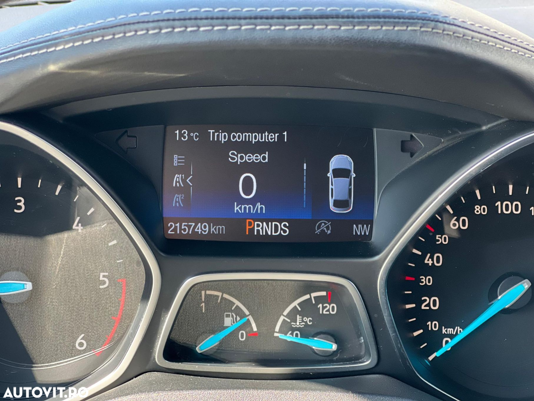 Ford Kuga 2.0 TDCi 4WD Powershift Vignale - 12