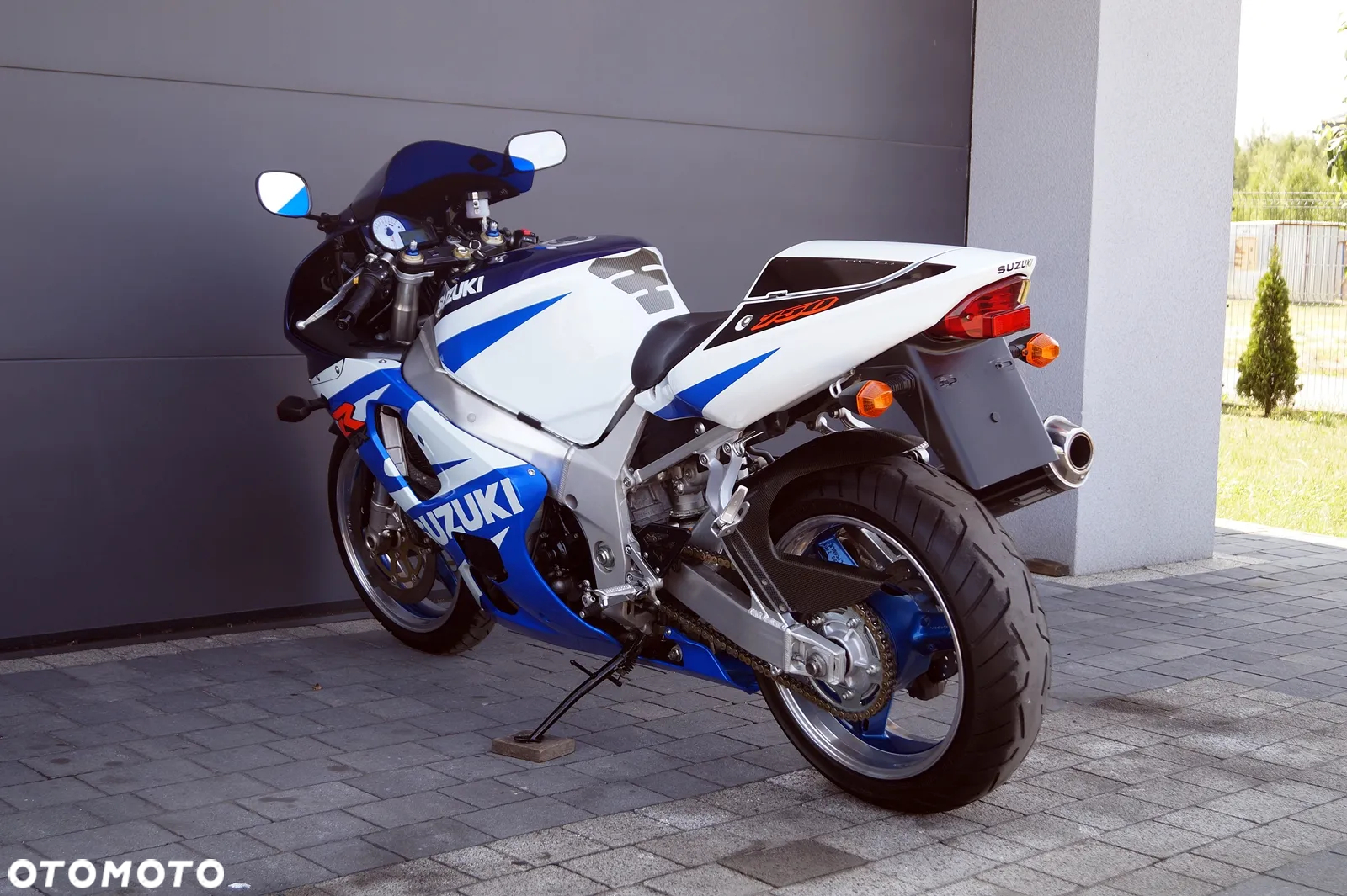 Suzuki GSX-R - 10