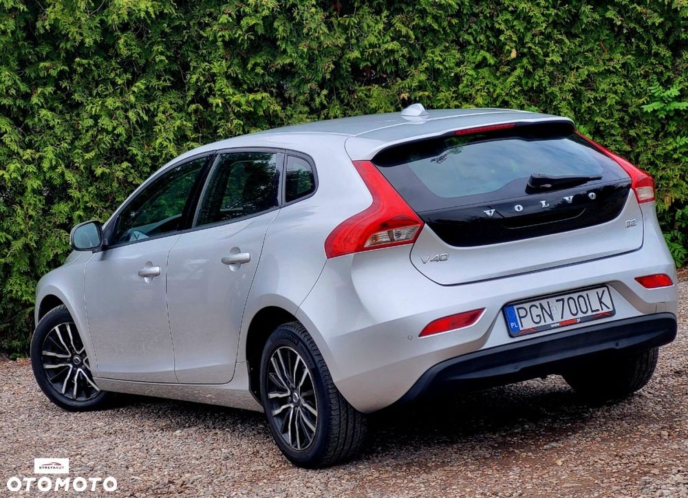 Volvo V40 - 2