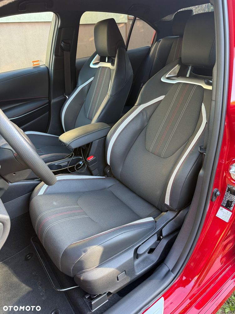 Toyota Corolla 1.8 Hybrid GR Sport Dynamic - 8