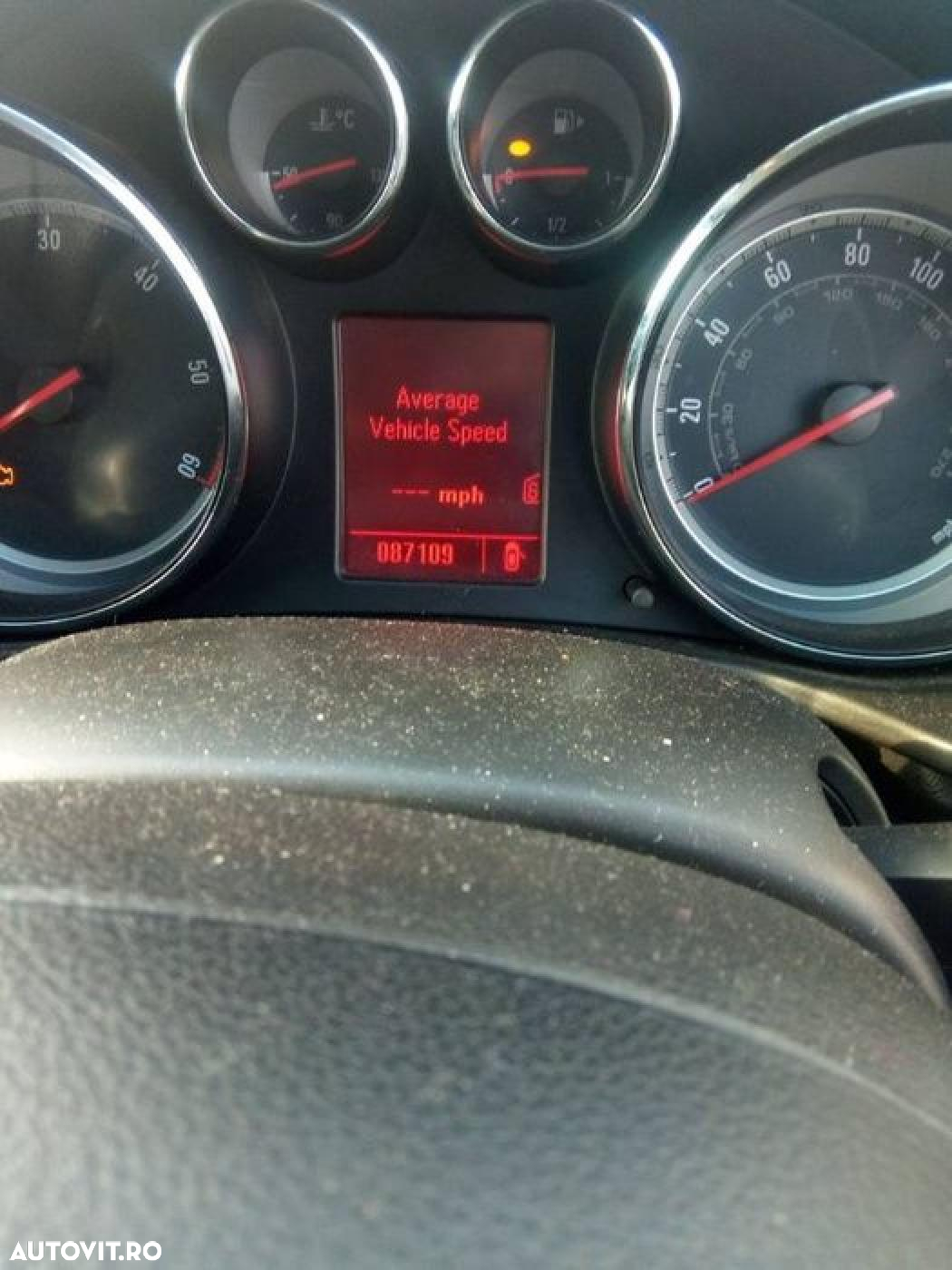 Dezmembrez Opel Insignia 2.0 A20DTH 2010 2011 euro 5 - 3