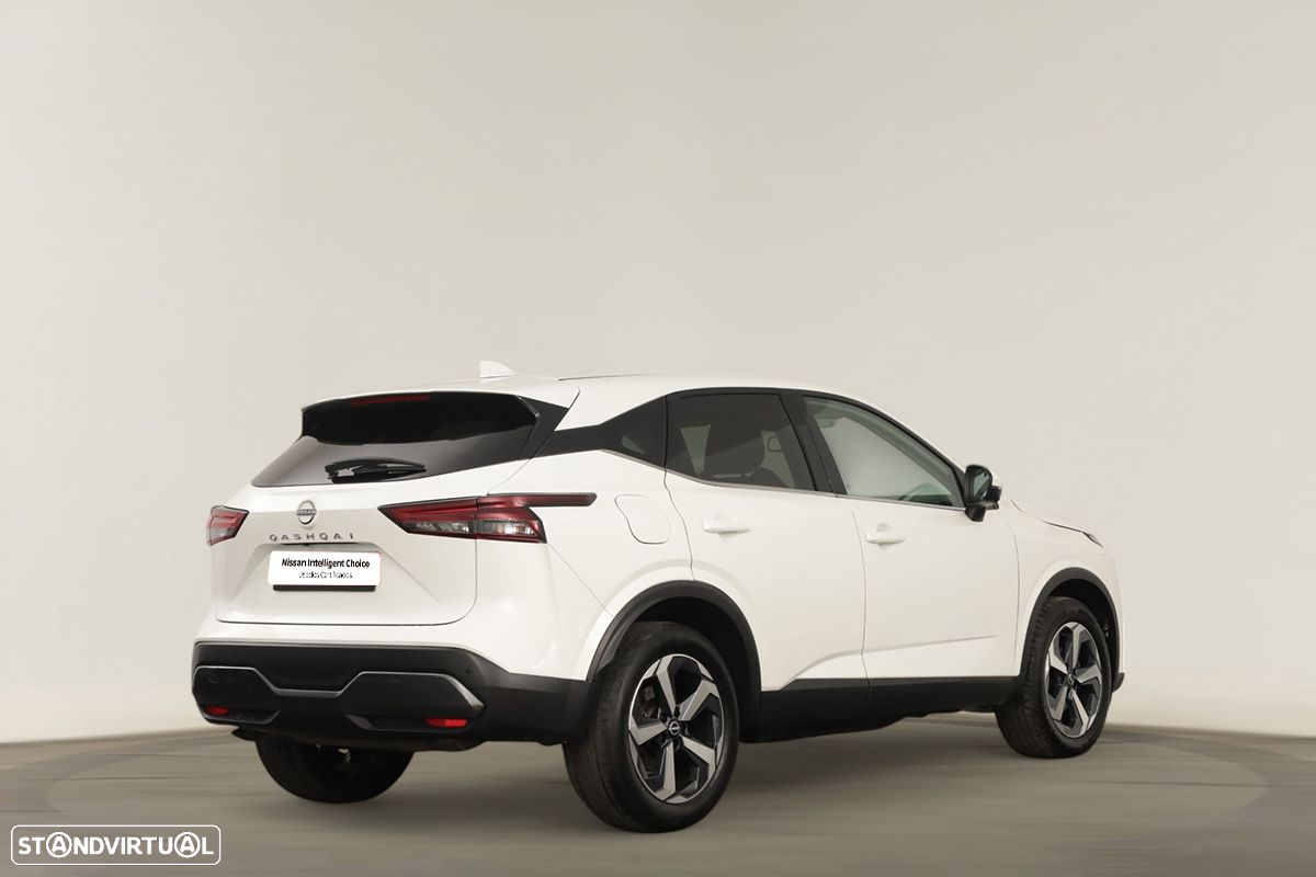 Nissan Qashqai 1.3 DIG-T N-Connecta Xtronic - 4