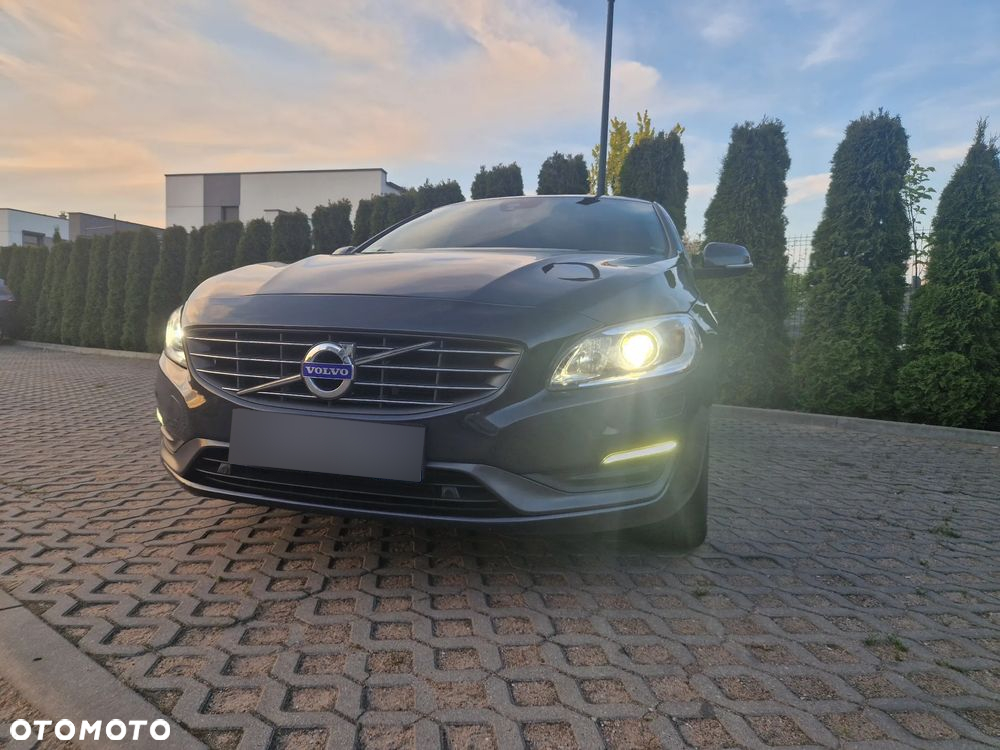 Volvo V60 D3 Momentum - 23