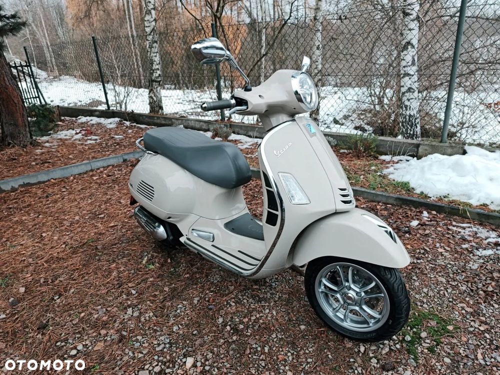 Piaggio Vespa - 1