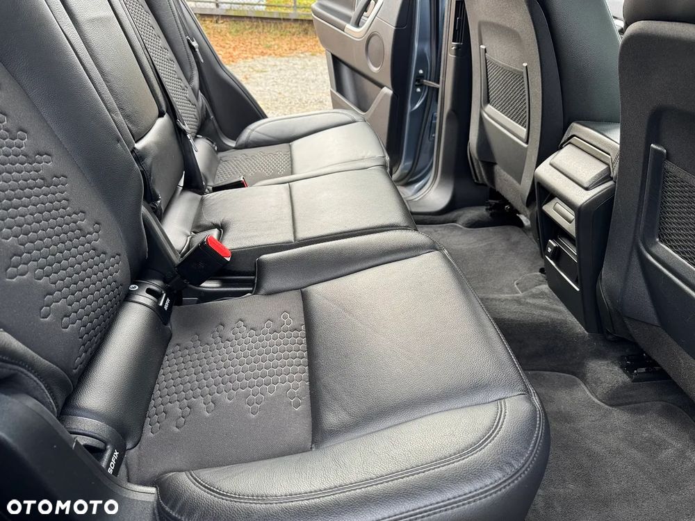 Land Rover Discovery Sport - 27