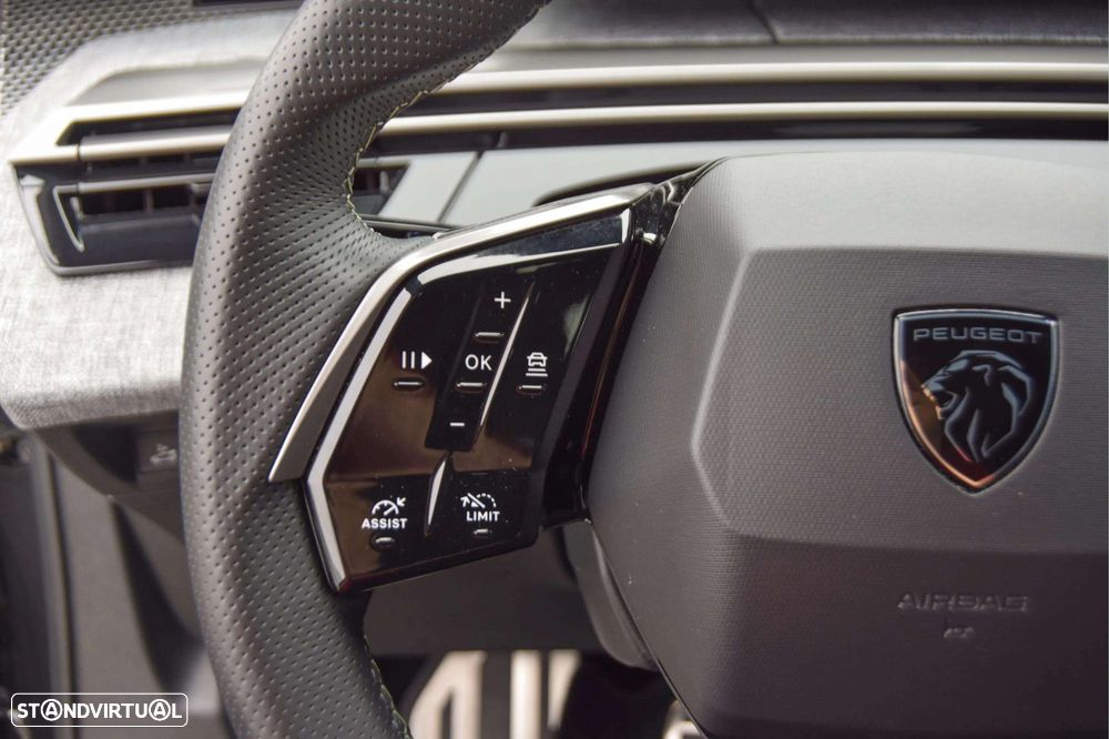 Peugeot E-3008 73 kWh GT - 17