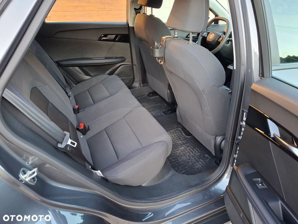 MG 4 Luxury 49 kWh - 20