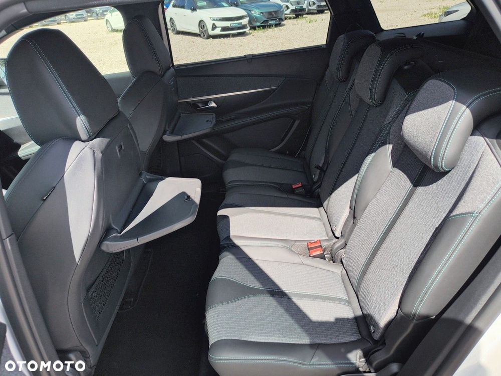 Peugeot 5008 - 10
