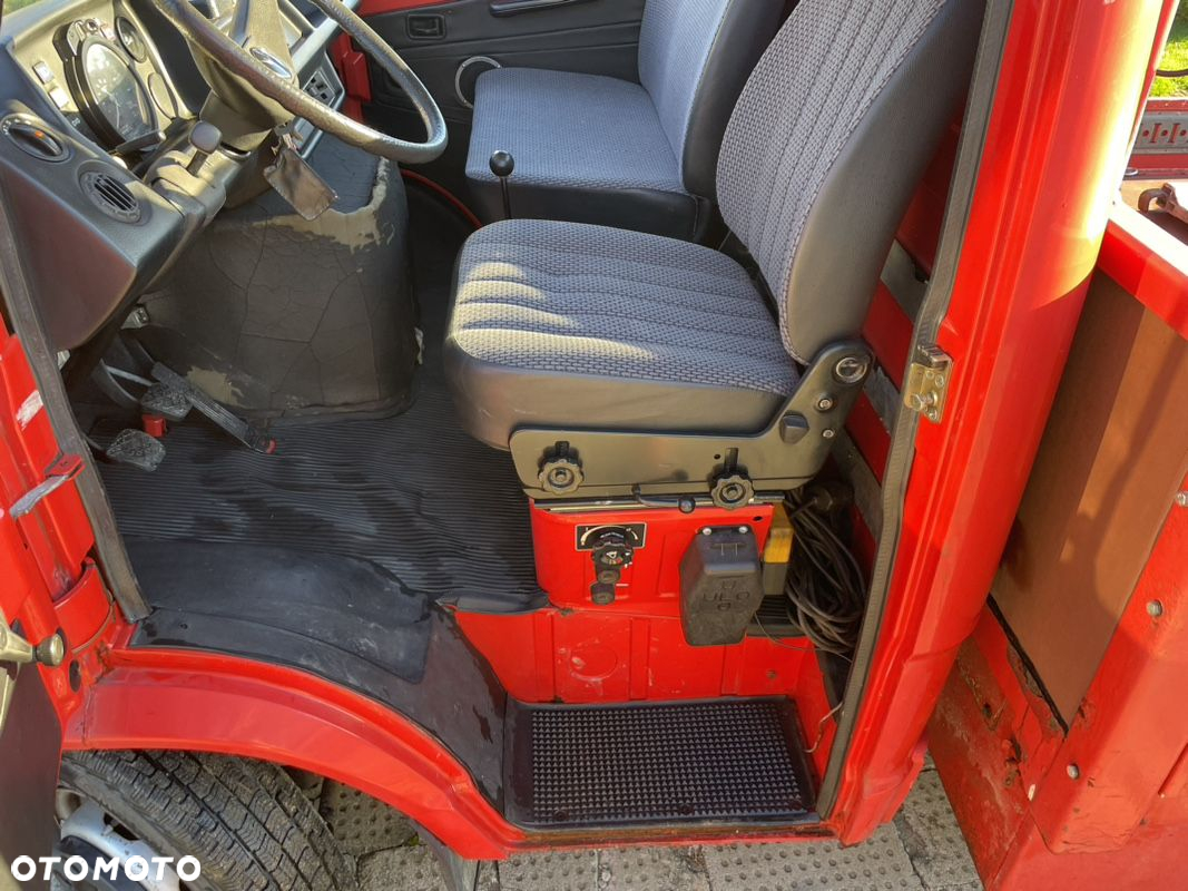 Mercedes-Benz 309D - 6