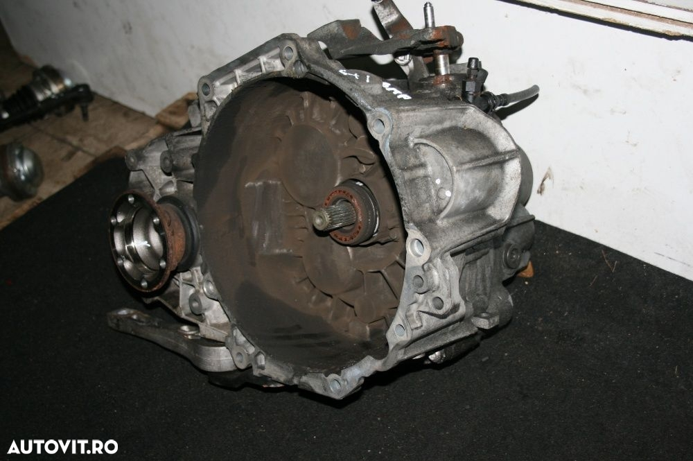 Cutie Viteze Vw Passat B6 Golf 5 Skoda Seat Audi 2.0 Tdi 6 Viteze - 2