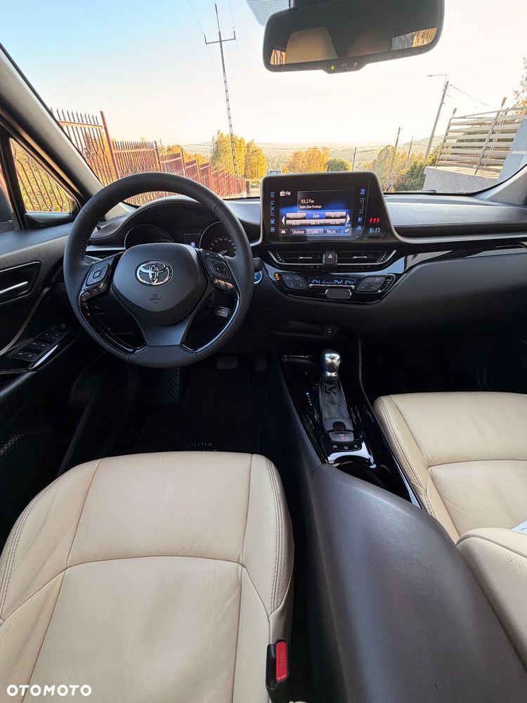 Toyota C-HR - 31