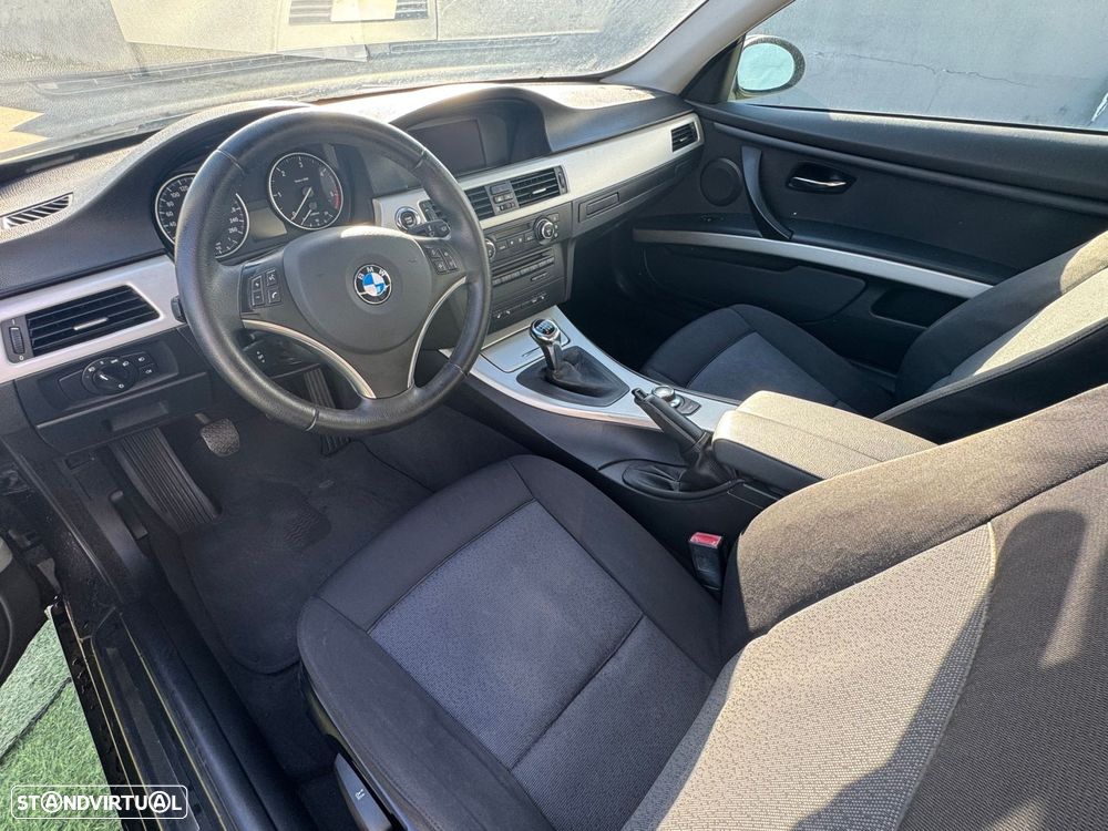 BMW 320 d Coupe - 8