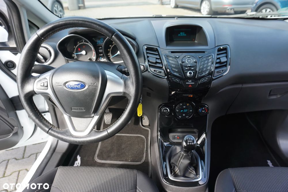Ford Fiesta 1.25 Titanium EU5 - 32