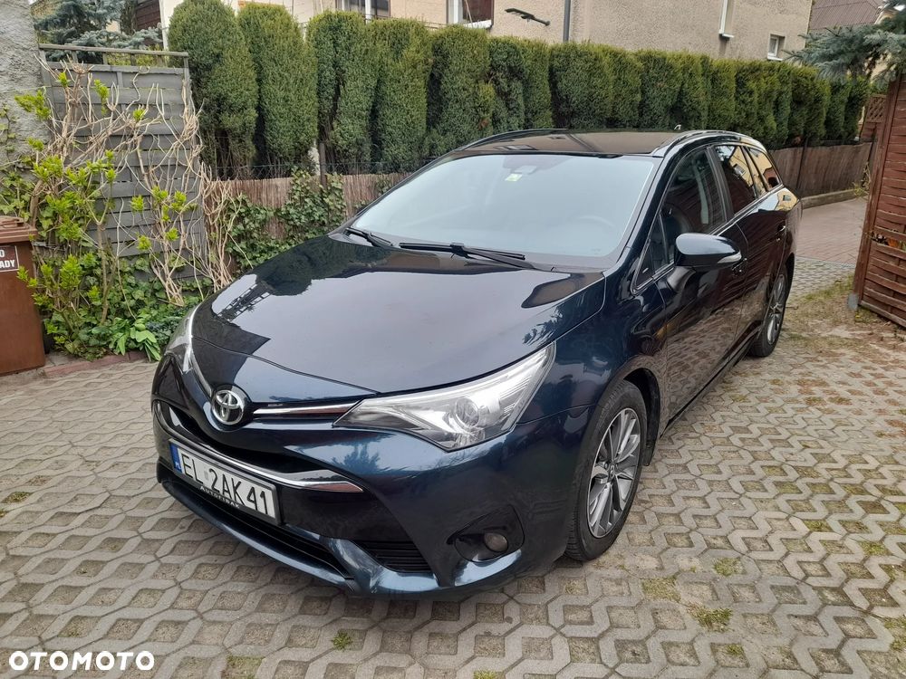 Toyota Avensis 2.0 D-4D Prestige - 6