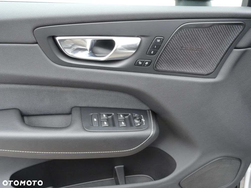 Volvo XC 60 B4 D Geartronic RDesign - 23