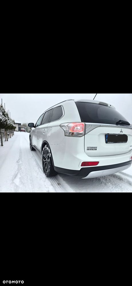 Mitsubishi Outlander 2.0 Instyle + 4WD CVT - 5