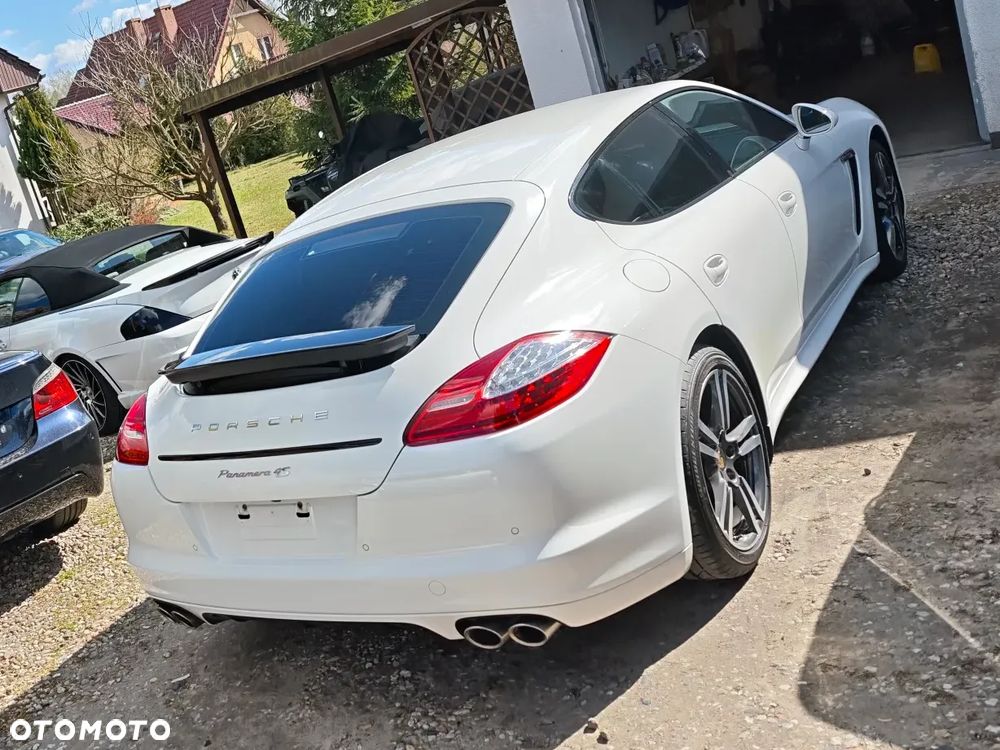 Porsche Panamera 4S PDK - 5