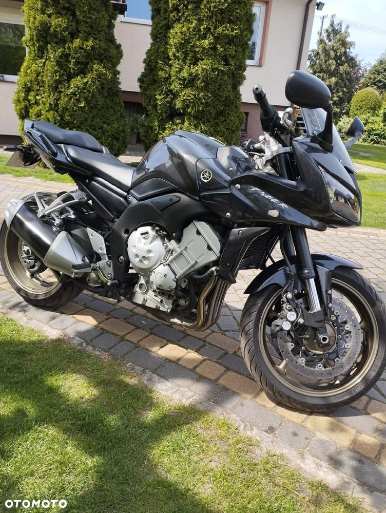 Yamaha FZ - 2