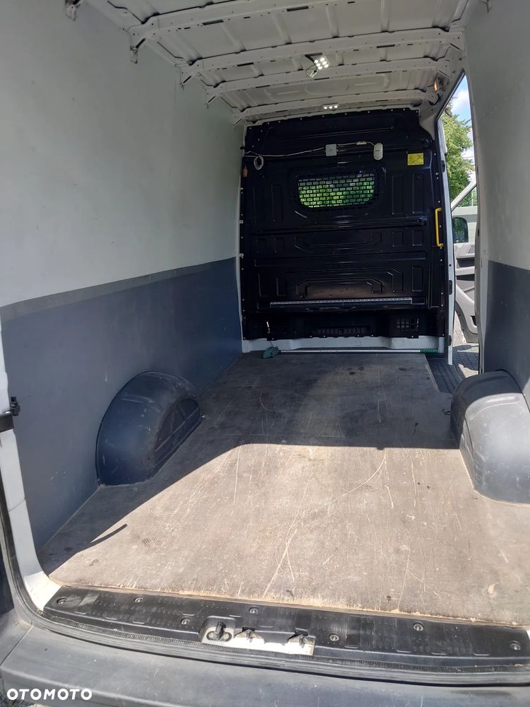 Volkswagen Crafter - 8
