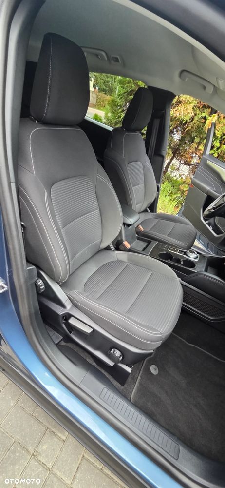 Ford Kuga - 34