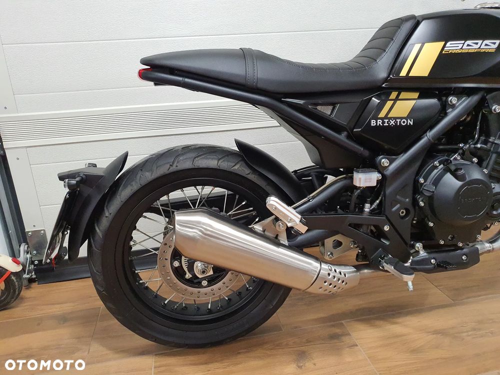 Brixton Crossfire - 14