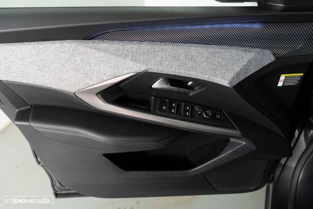 Peugeot 5008 1.2 Hybrid GT e-DCS6 - 23