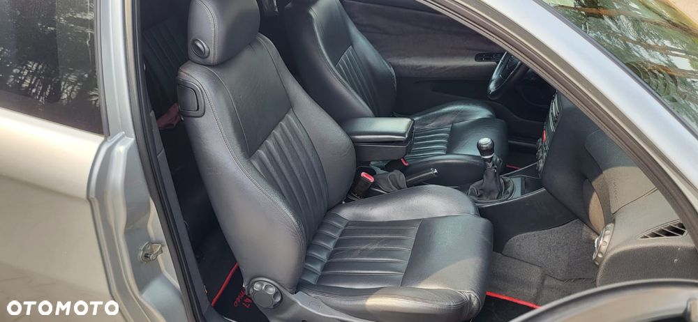 Alfa Romeo 147 1.9 JTD 16V Distinctive - 23