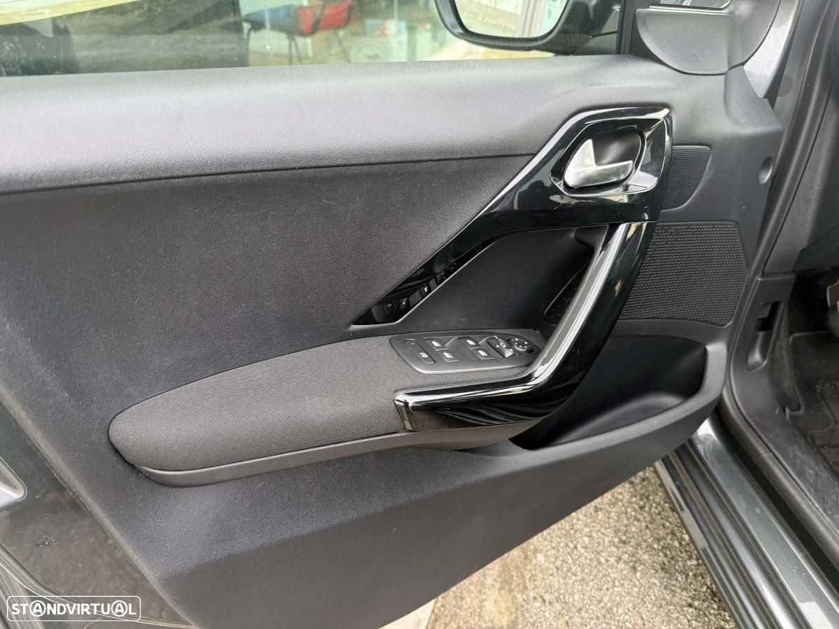 Peugeot 208 1.6 BlueHDi Allure - 13