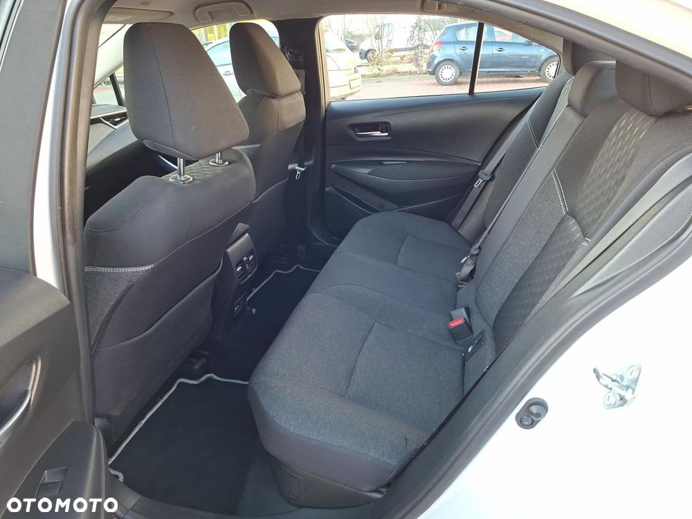 Toyota Corolla 1.8 Hybrid Comfort - 13