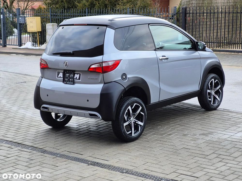 Aixam Crossover - 17