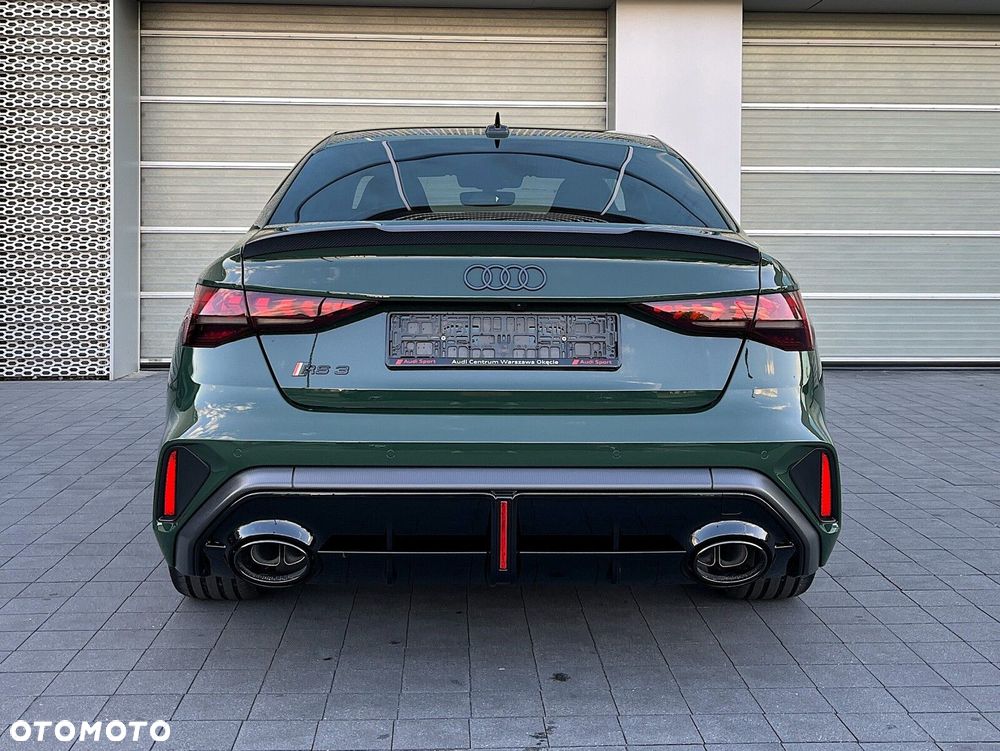 Audi RS3 Limousine - 14
