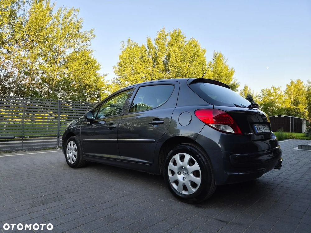 Peugeot 207 - 3
