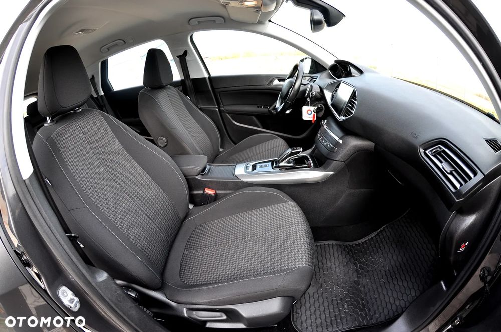 Peugeot 308 - 16