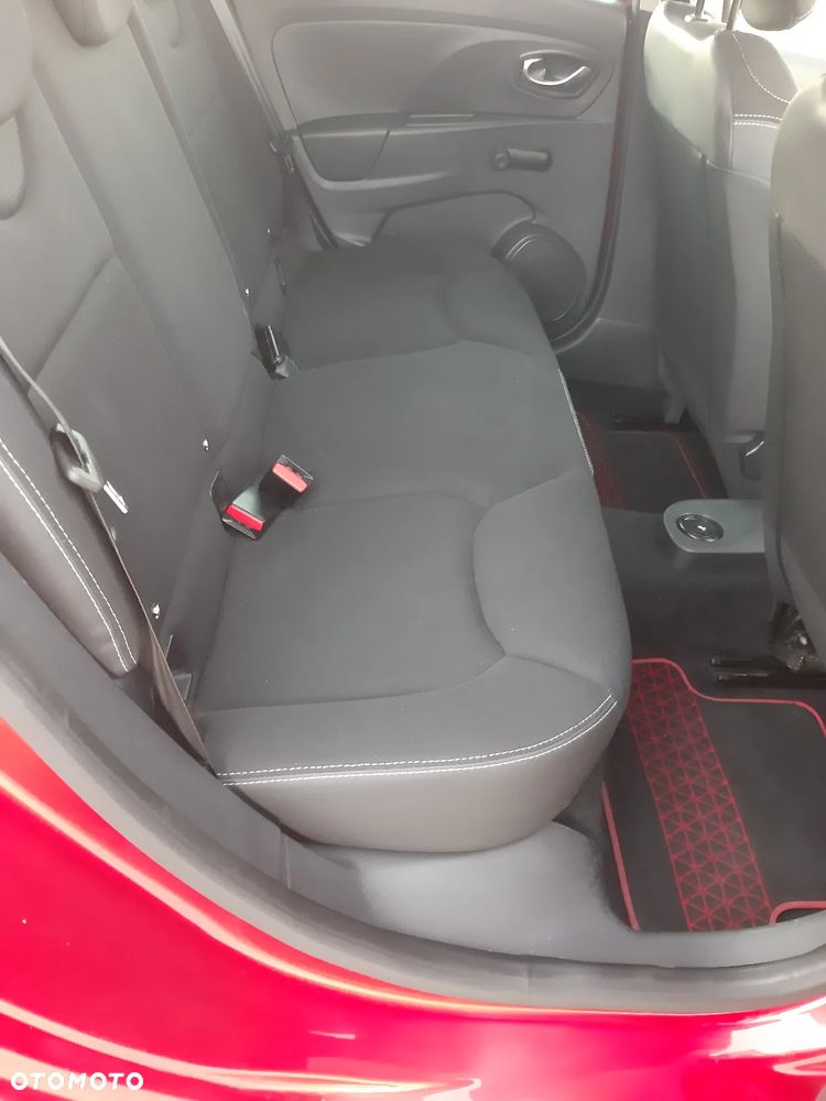 Renault Clio - 8