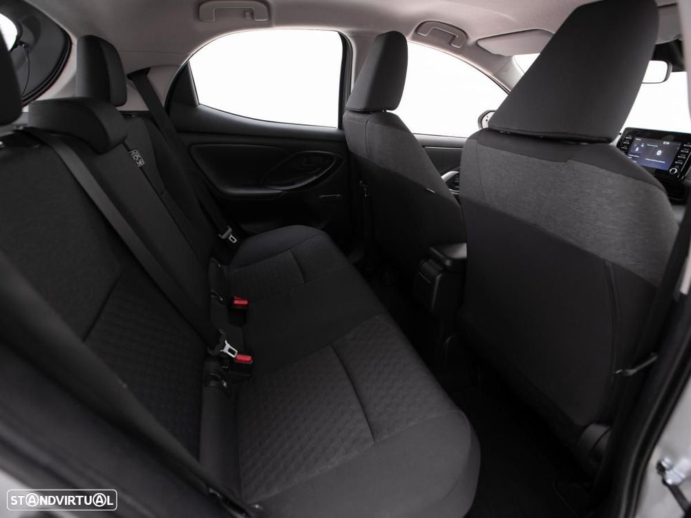 Toyota Yaris 1.5 HSD Comfort - 11